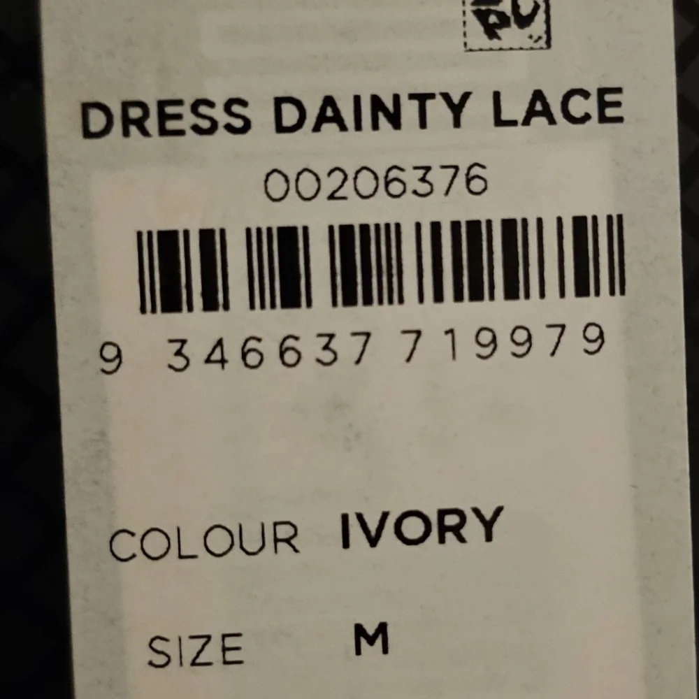 ✨ City Chic Dainty Lace Dress – Size 18M | NWT | Ivory ✨ - Picture 3 of 4